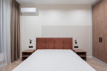 air conditioner in bedroom